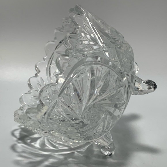 VIOLETTA POLAND HAND CUT 24% LEAD CRYSTAL OVAL FOOTED BOWL - Picture 3 of 9